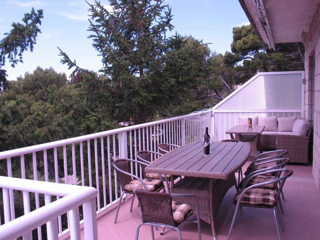 Apartments Lorenco Брела Екстериор снимка
