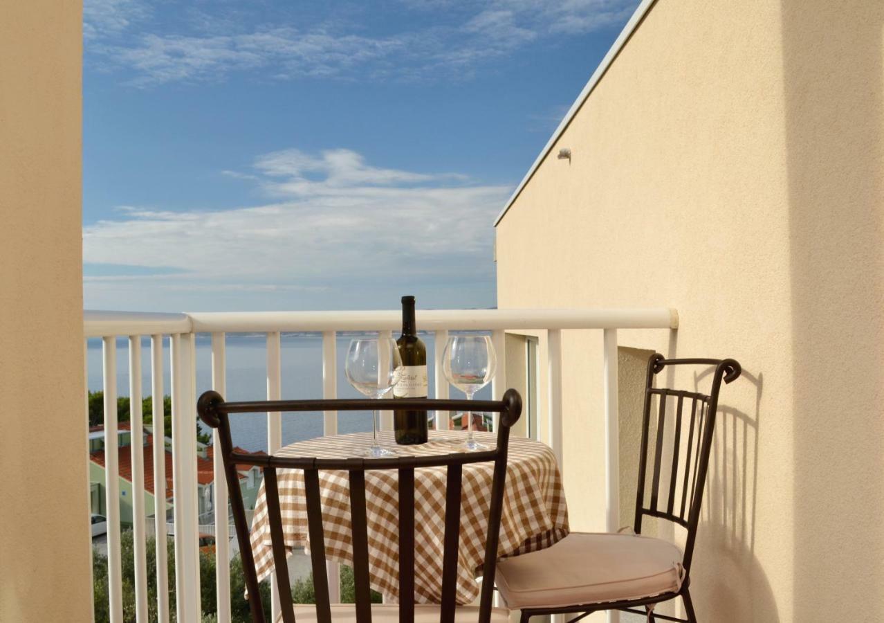 Apartments Lorenco Брела Екстериор снимка