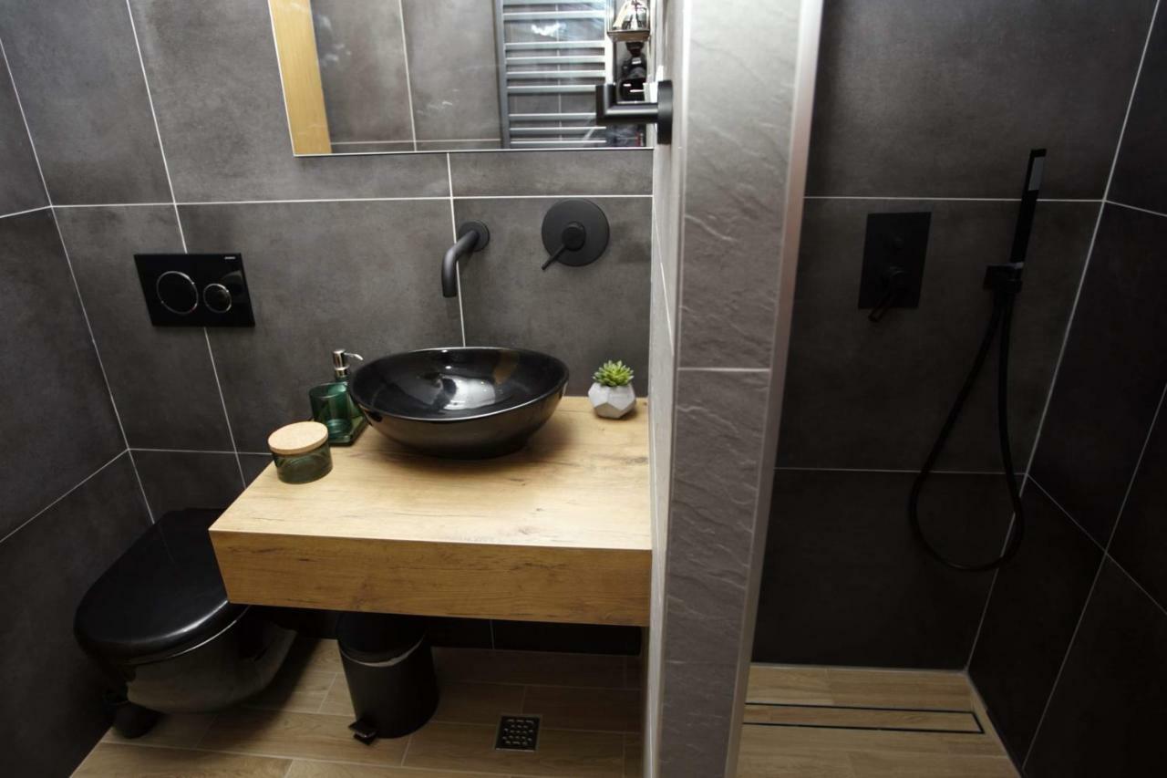 Apartments Lorenco Брела Екстериор снимка