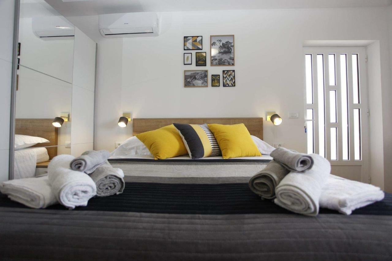 Apartments Lorenco Брела Екстериор снимка