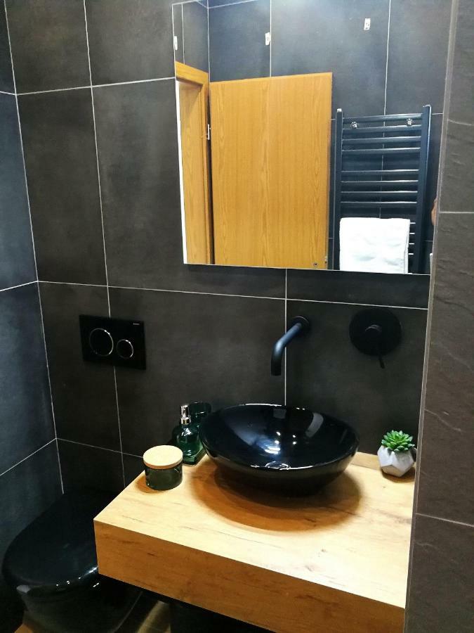 Apartments Lorenco Брела Екстериор снимка